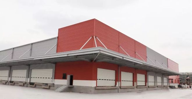 工地實(shí)拍 探秘“組團(tuán)”參觀熱潮下的中國智能醫(yī)藥物流園與普洛斯物流園項(xiàng)目——計(jì)算機(jī)網(wǎng)絡(luò)工程施工掠影